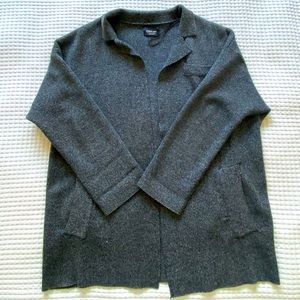 EUC Zara knit sweater/jacket
